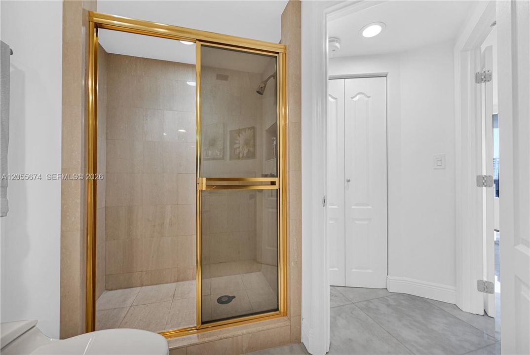 На продажу: $699,999 (2 спален, 2 ванн, 1607 Квадратных фут)