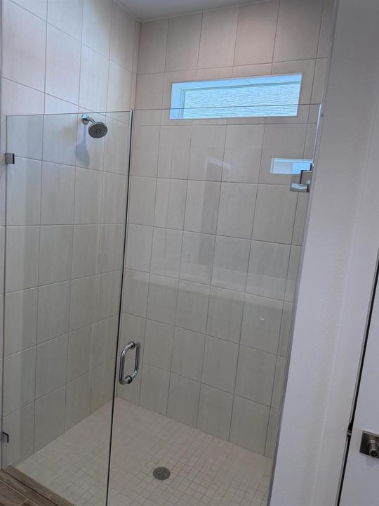 Lot 7 primary shower