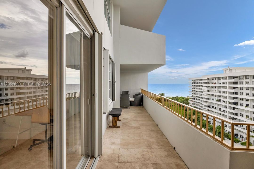В аренду: $5,900 (2 спален, 2 ванн, 1260 Квадратных фут)