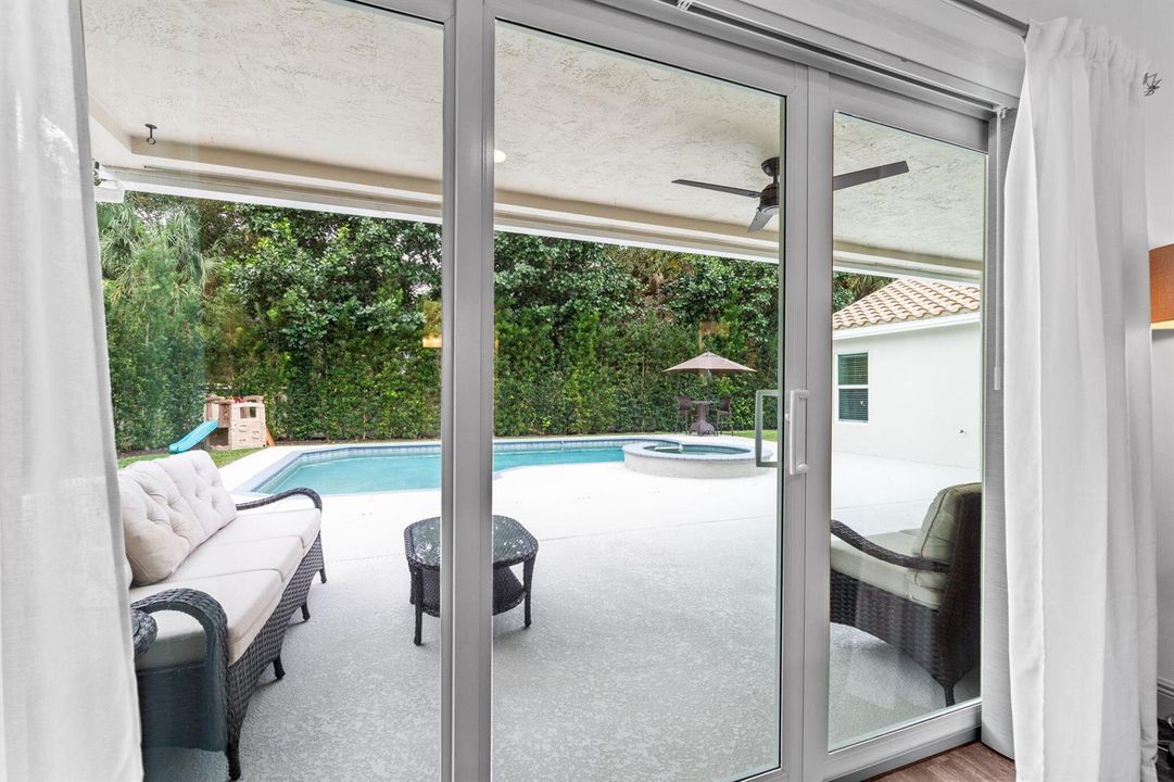 45-web-or-mls-A7403799