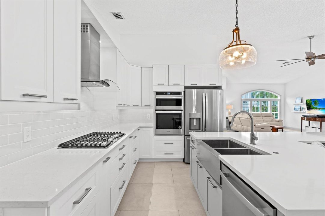 19-web-or-mls-A7403848