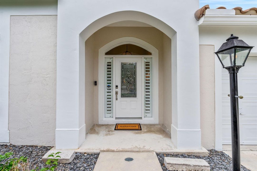 8-web-or-mls-A7403890