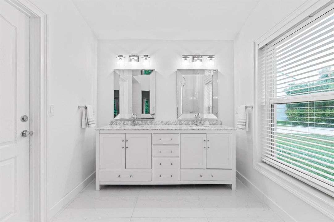 41-web-or-mls-A7403790