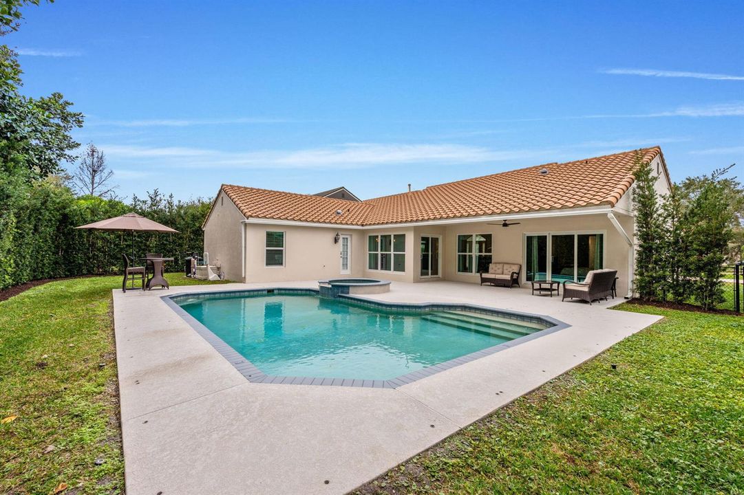 52-web-or-mls-A7403869