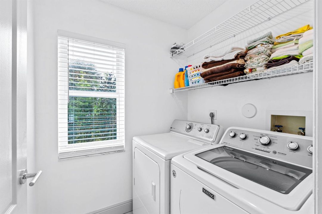 44-web-or-mls-A7403760