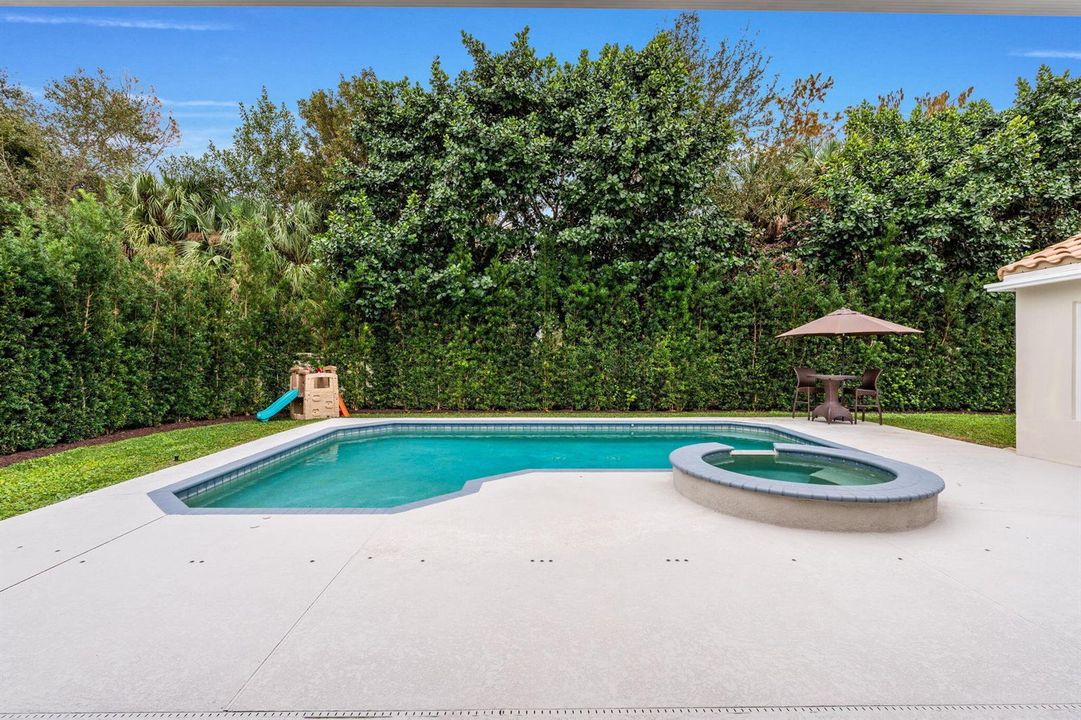 54-web-or-mls-A7403867