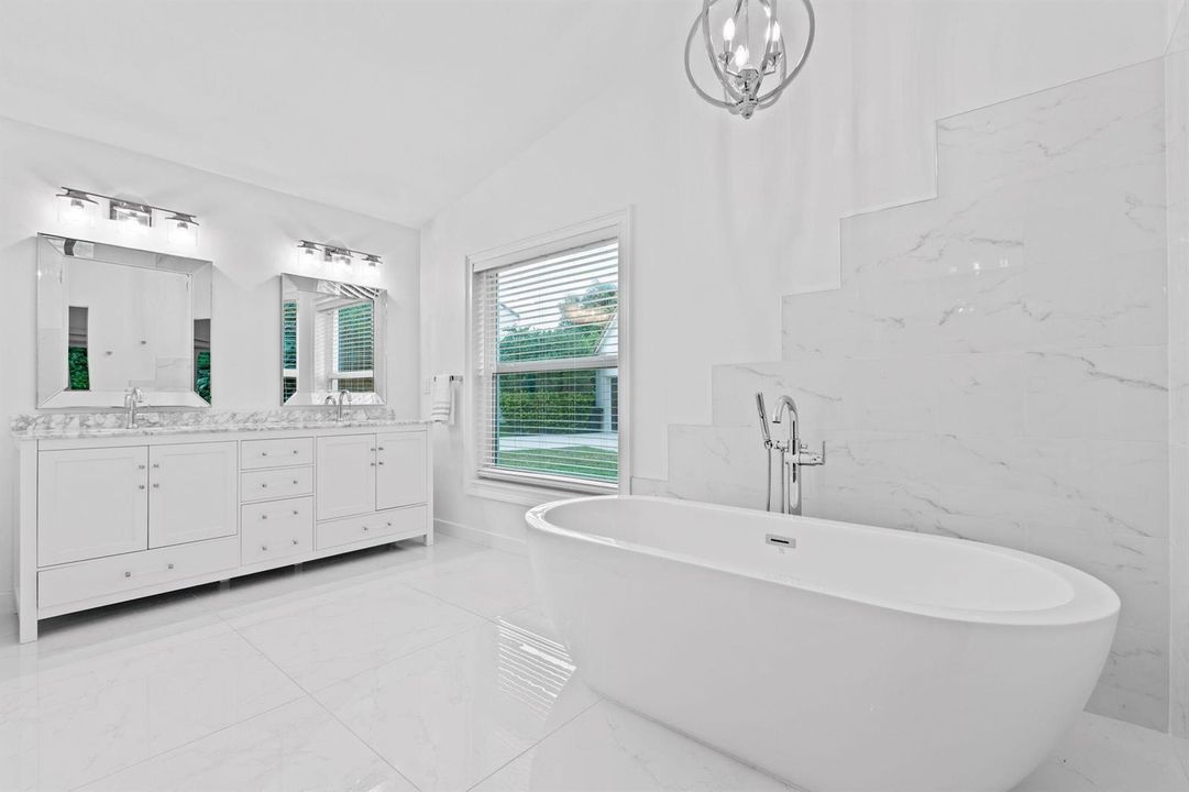 40-web-or-mls-A7403784