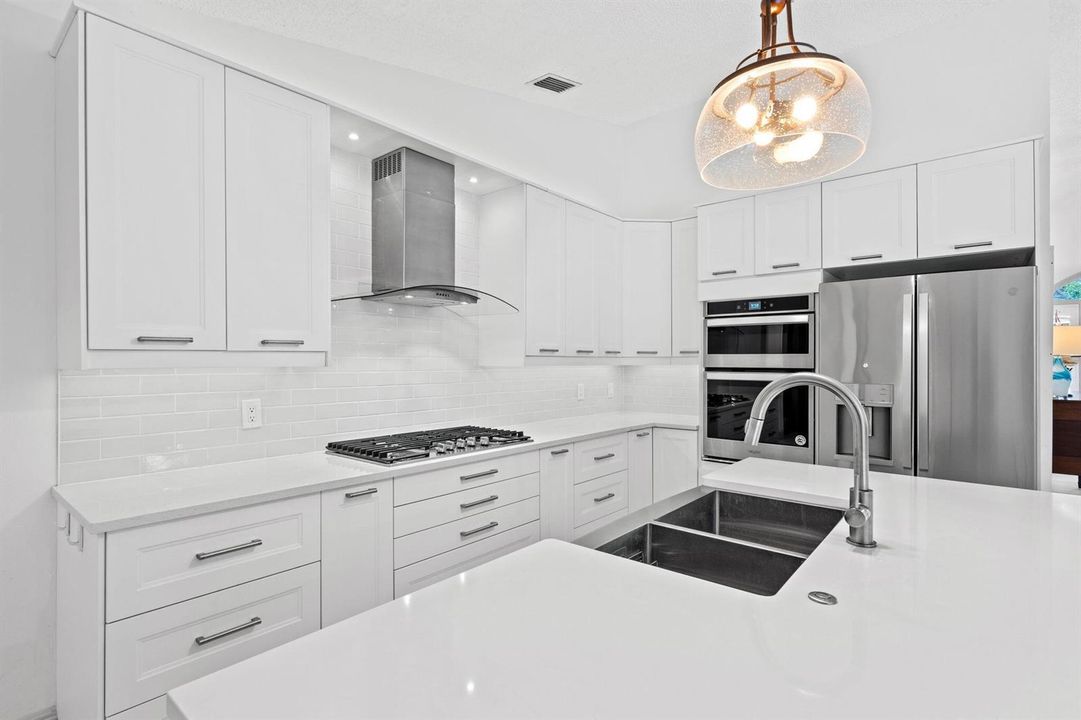18-web-or-mls-A7403845