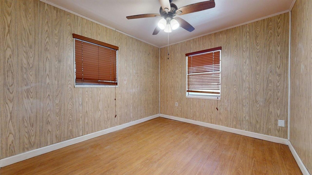25. Bedroom 4