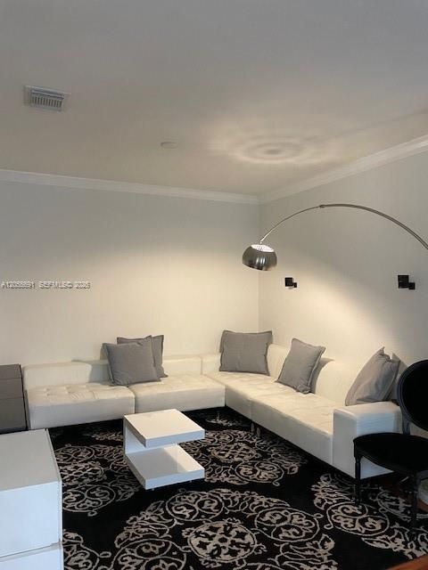 En Renta: $5,000 (4 camas, 4 baños, 2310 Pies cuadrados)