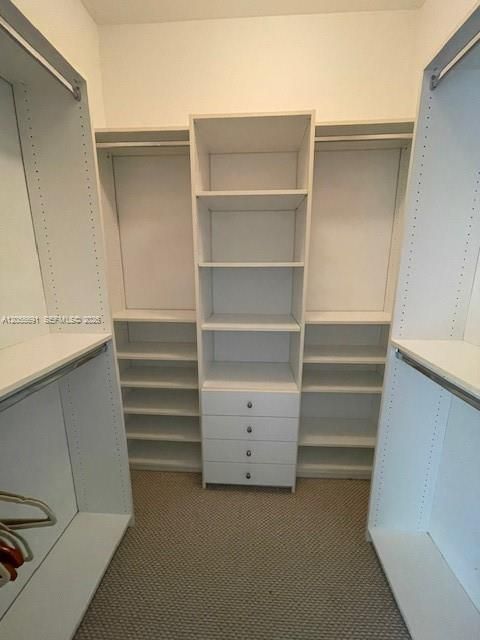 En Renta: $5,000 (4 camas, 4 baños, 2310 Pies cuadrados)