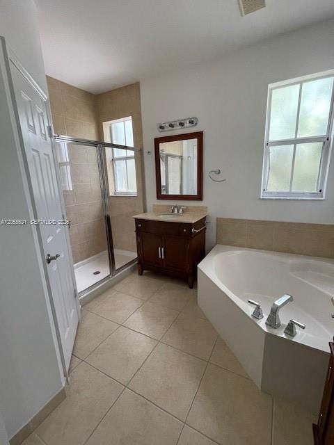 En Renta: $5,000 (4 camas, 4 baños, 2310 Pies cuadrados)