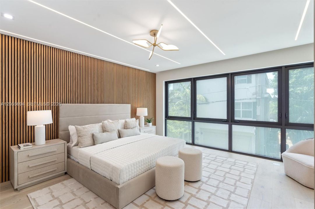 En Venta: $2,499,000 (3 camas, 2 baños, 3297 Pies cuadrados)