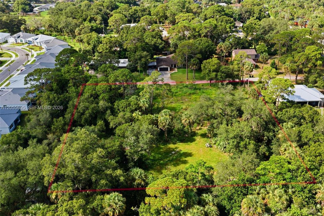 На продажу: $290,000 (1.73 acres)