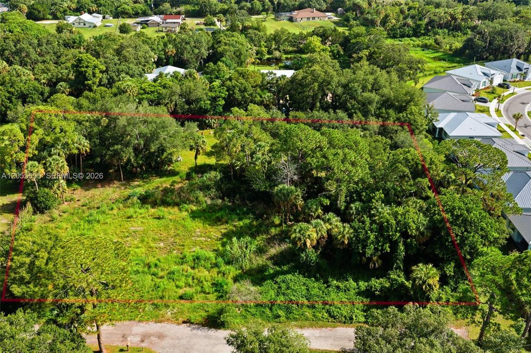 На продажу: $290,000 (1.73 acres)