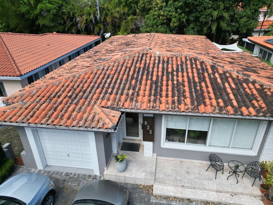 For Rent: $8,500 (3 beds, 2 baths, 1718 Square Feet)