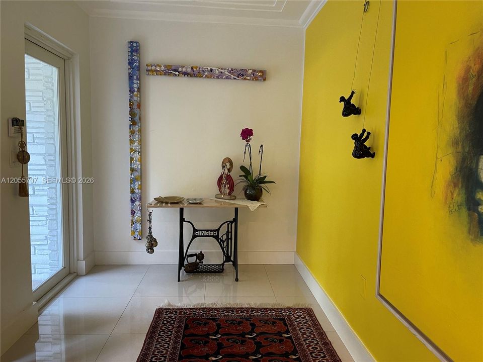 For Rent: $8,500 (3 beds, 2 baths, 1718 Square Feet)