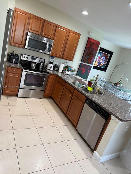 En Renta: $3,850 (4 camas, 3 baños, 1920 Pies cuadrados)