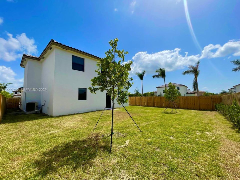 En Renta: $4,250 (4 camas, 2 baños, 2205 Pies cuadrados)