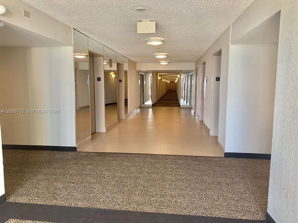 В аренду: $2,450 (1 спален, 1 ванн, 991 Квадратных фут)