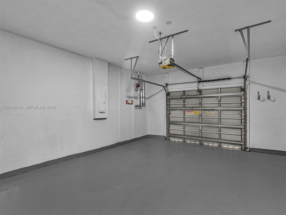 В аренду: $3,850 (4 спален, 2 ванн, 1790 Квадратных фут)