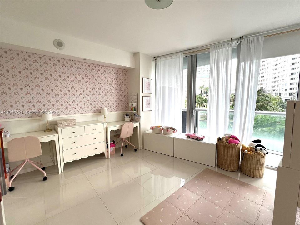 En Venta: $900,000 (2 camas, 2 baños, 1390 Pies cuadrados)