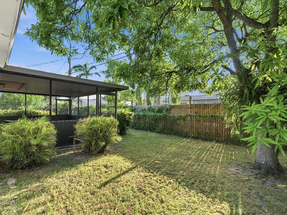 Activo con contrato: $534,900 (3 camas, 2 baños, 1655 Pies cuadrados)