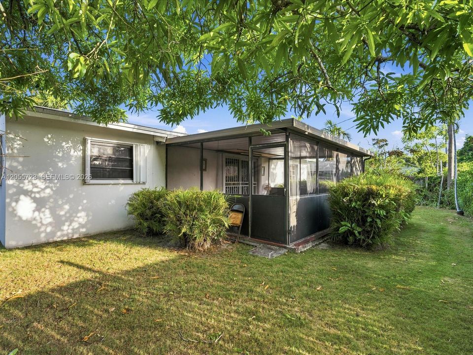 Activo con contrato: $534,900 (3 camas, 2 baños, 1655 Pies cuadrados)