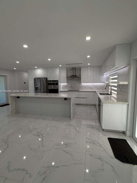 For Rent: $4,000 (3 beds, 2 baths, 1576 Square Feet)