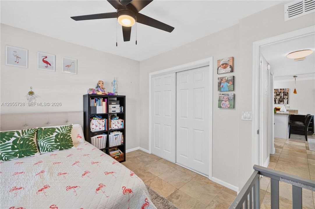 For Sale: $194,750 (2 beds, 2 baths, 875 Square Feet)