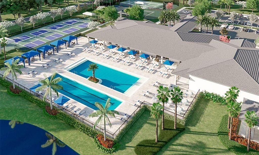 Clubhouse Pool 2