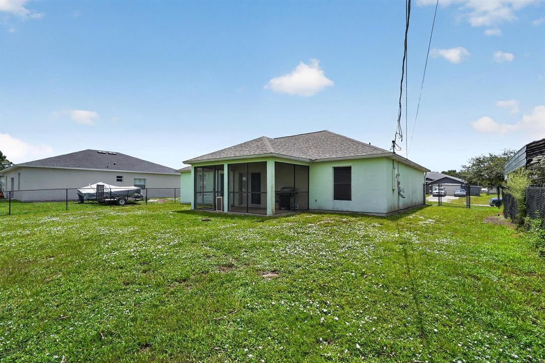 19_7816_100th_Ave-Exterior-1052