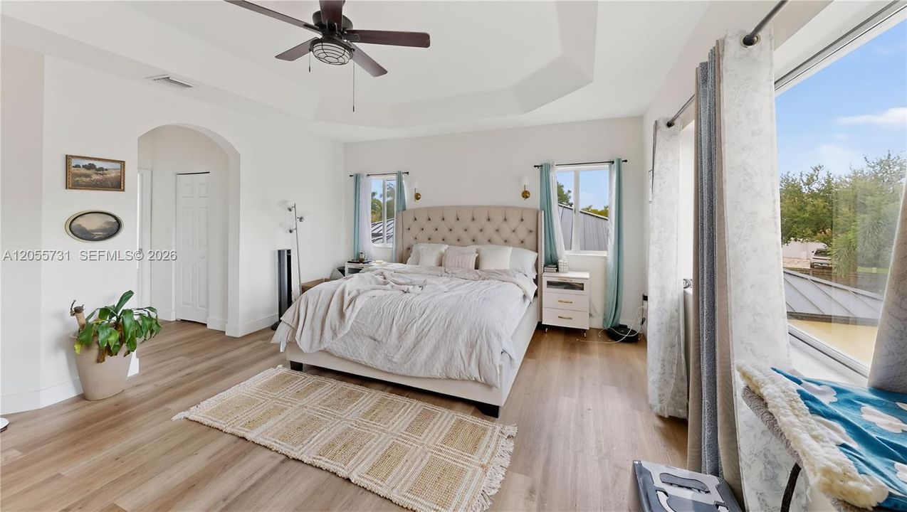 For Sale: $625,000 (4 beds, 3 baths, 2800 Square Feet)