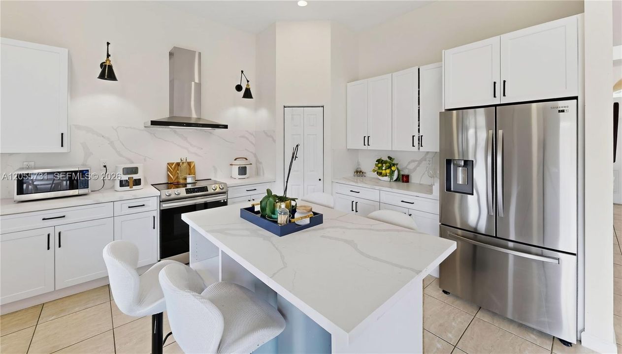 For Sale: $625,000 (4 beds, 3 baths, 2800 Square Feet)