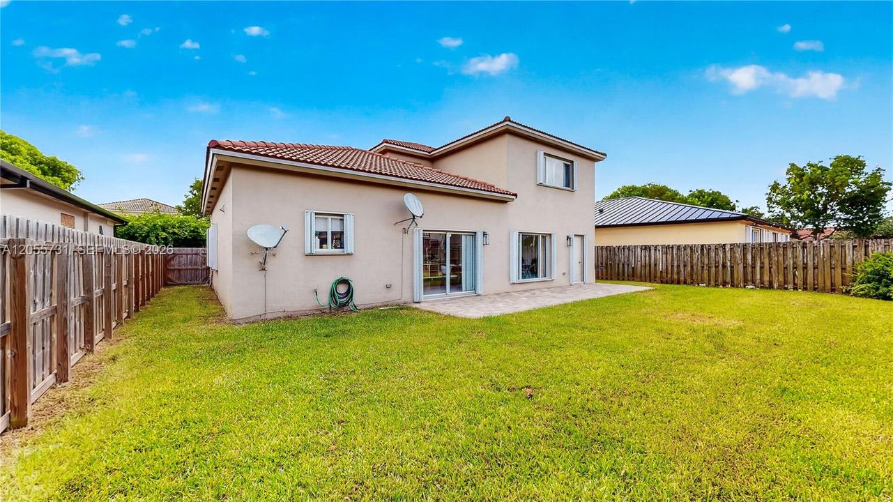 For Sale: $625,000 (4 beds, 3 baths, 2800 Square Feet)