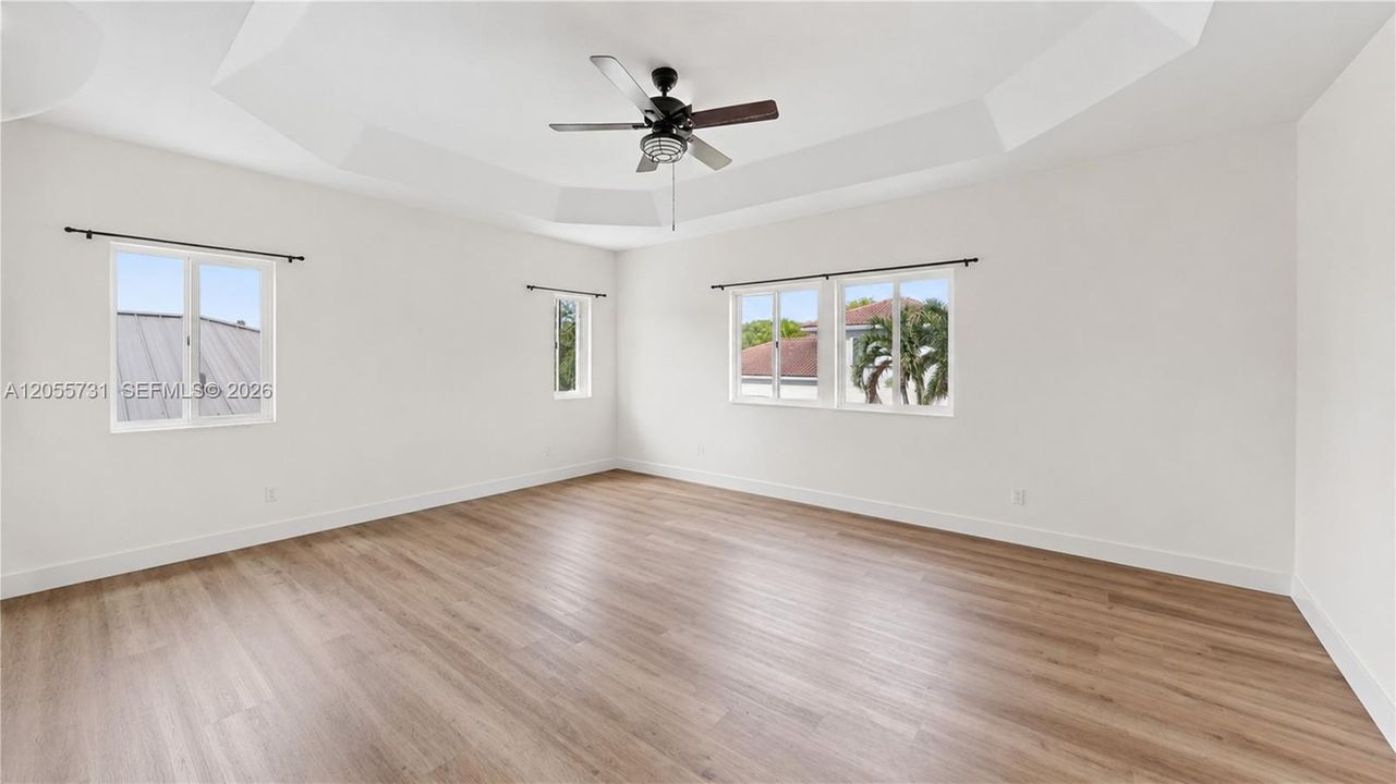 For Sale: $625,000 (4 beds, 3 baths, 2800 Square Feet)