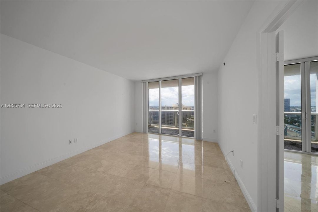 В аренду: $3,850 (2 спален, 1 ванн, 1086 Квадратных фут)