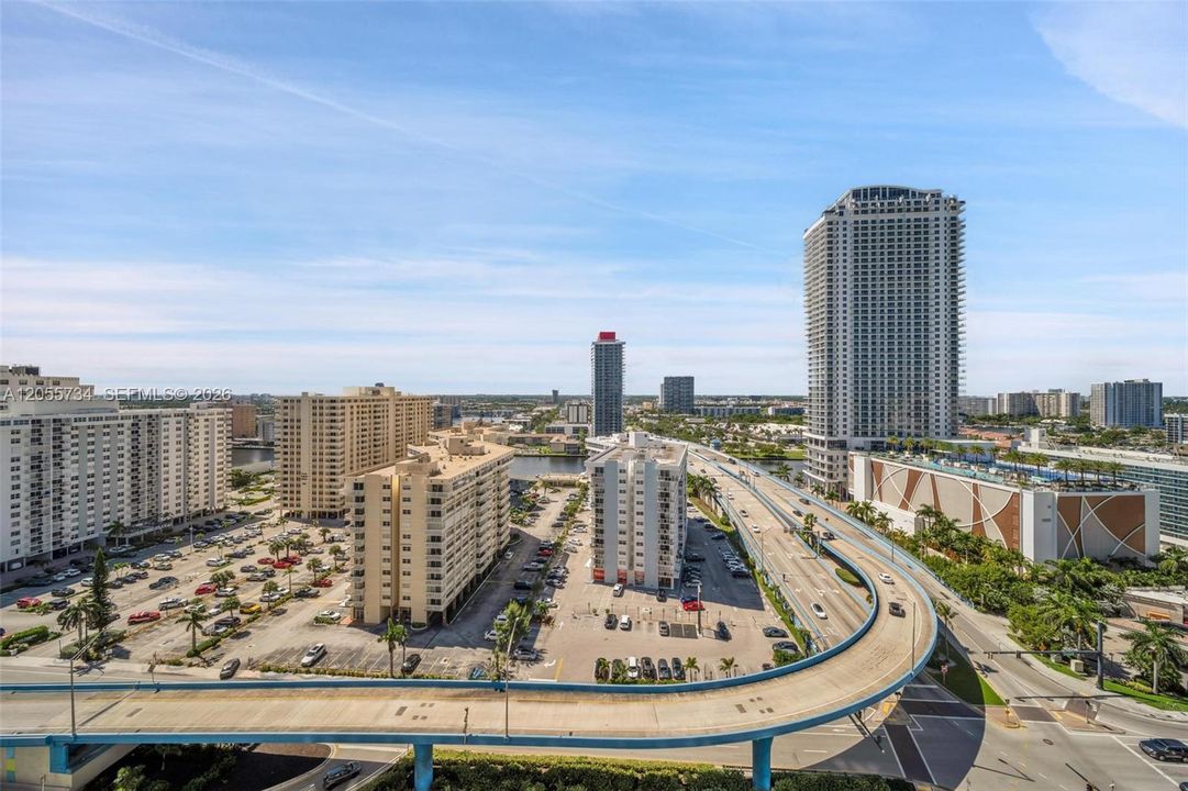 В аренду: $3,850 (2 спален, 1 ванн, 1086 Квадратных фут)