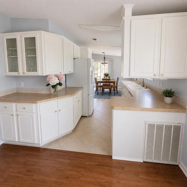 Eat in Kitchen