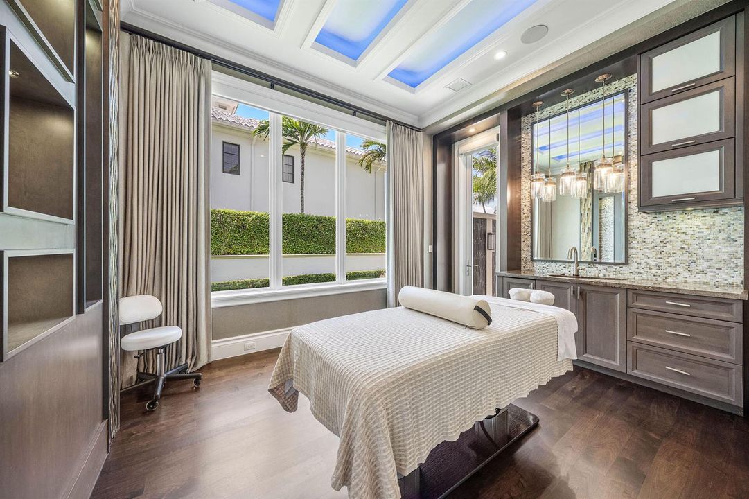 215_W_Key_Palm_Road_50