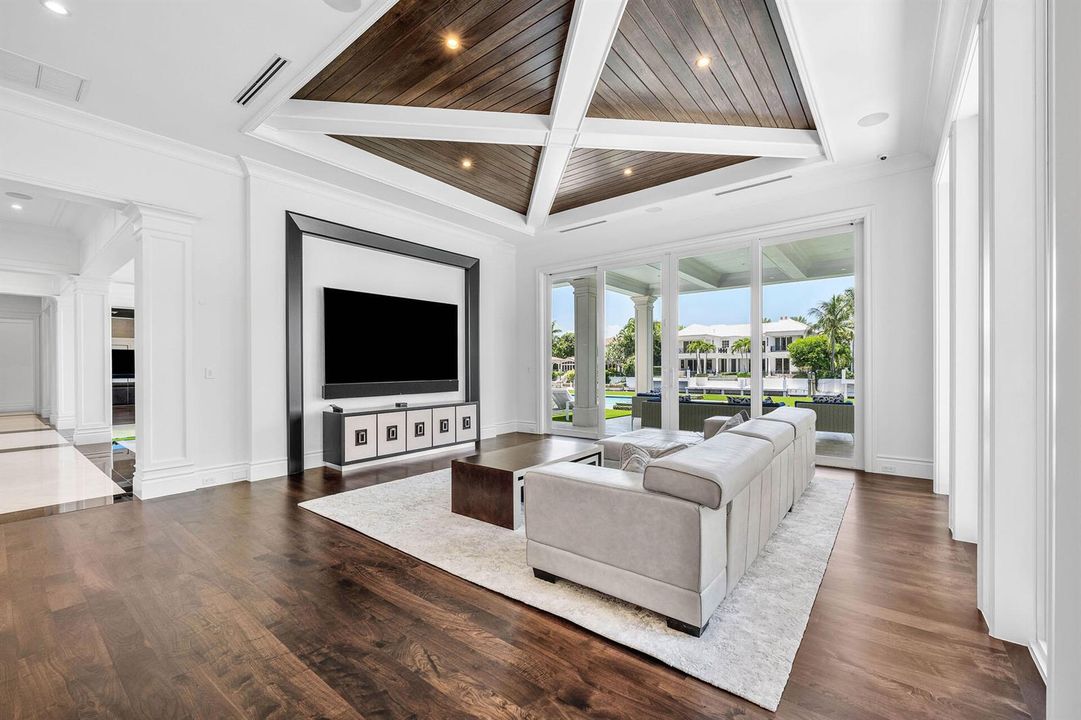 215_W_Key_Palm_Road_22