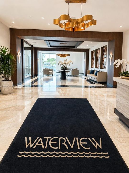 На продажу: $400,000 (2 спален, 2 ванн, 1033 Квадратных фут)
