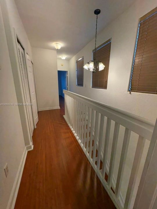В аренду: $3,300 (3 спален, 3 ванн, 1460 Квадратных фут)