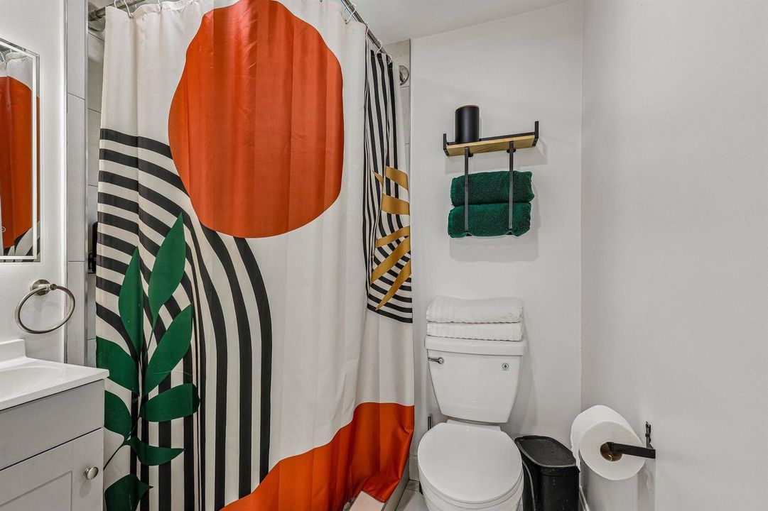 45-web-or-mls-N 22nd Ave-S2107-045