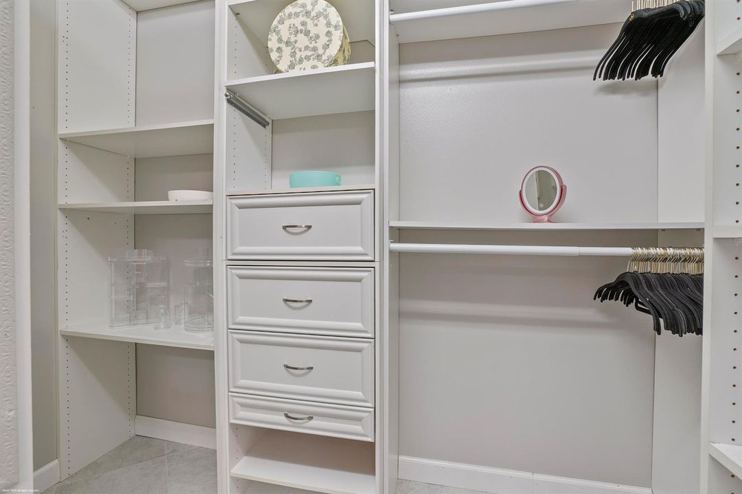4337 Beauty Leaf Cir 026