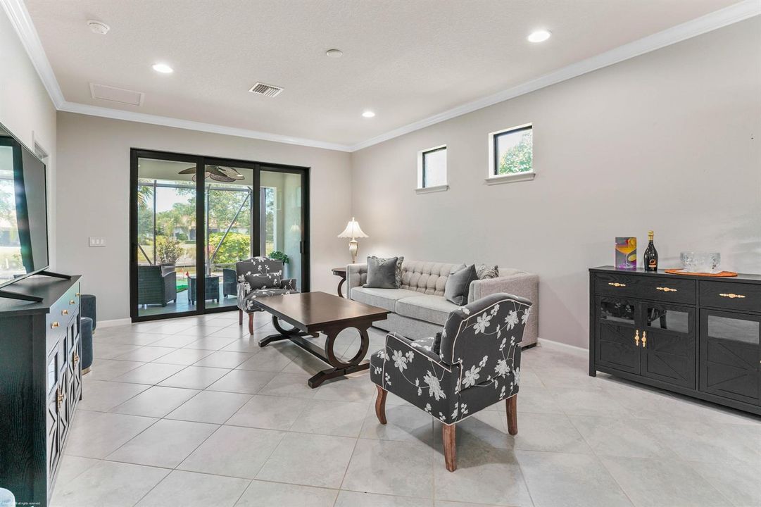 4337 Beauty Leaf Cir 013
