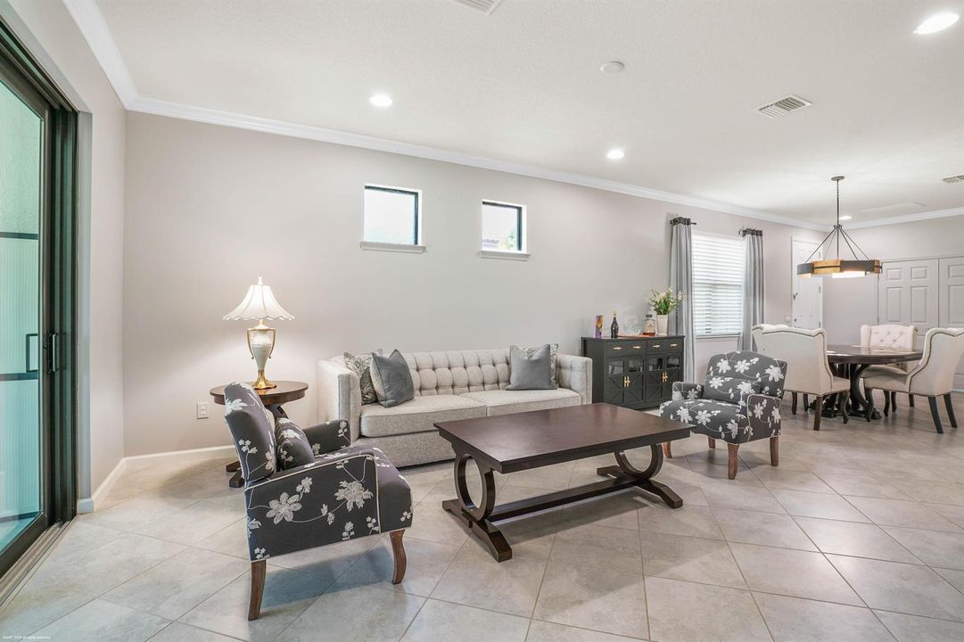 4337 Beauty Leaf Cir 014