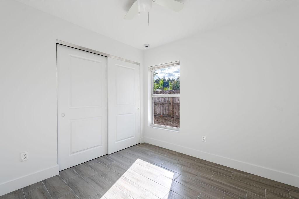 3246SEJeffersonStStuart-5