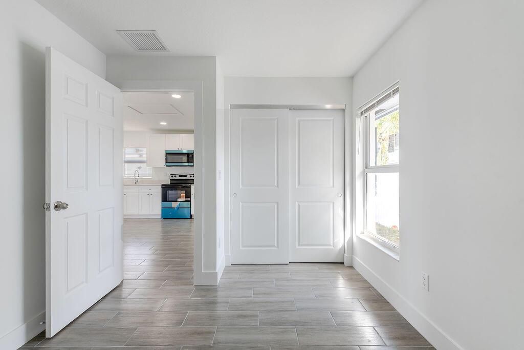3246SEJeffersonStStuart-16