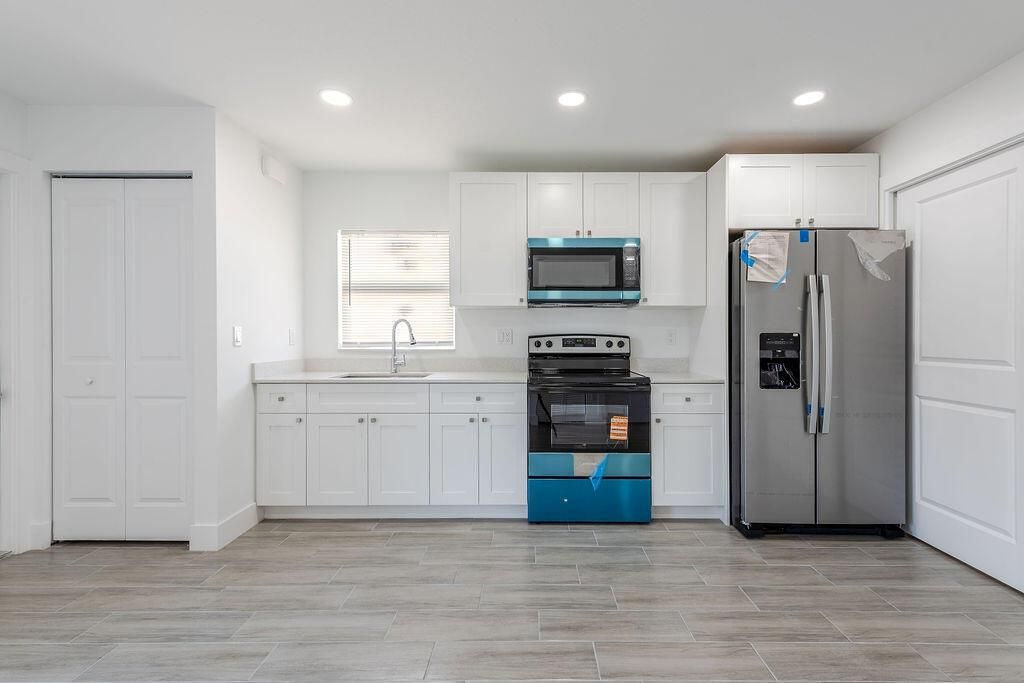 3246SEJeffersonStStuart-10